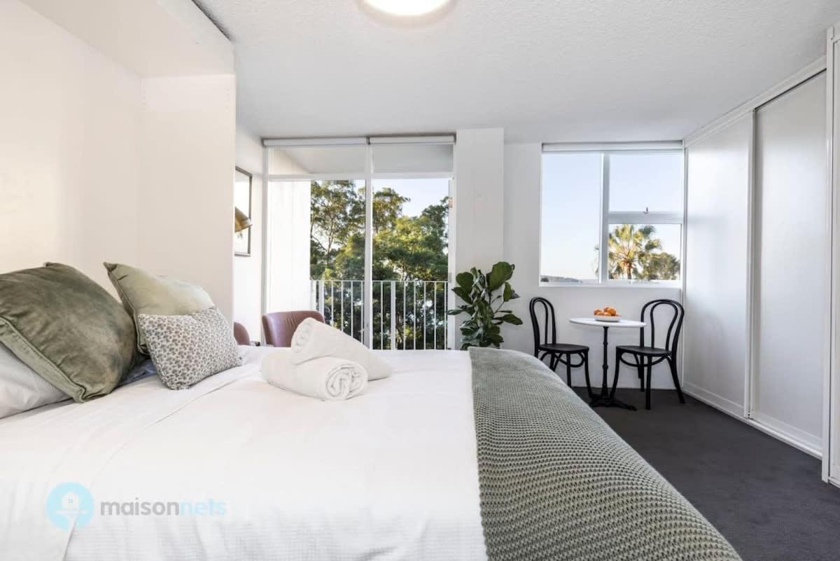 Studio Apt With Parking Balcony & Water Views Sydney Exterior foto