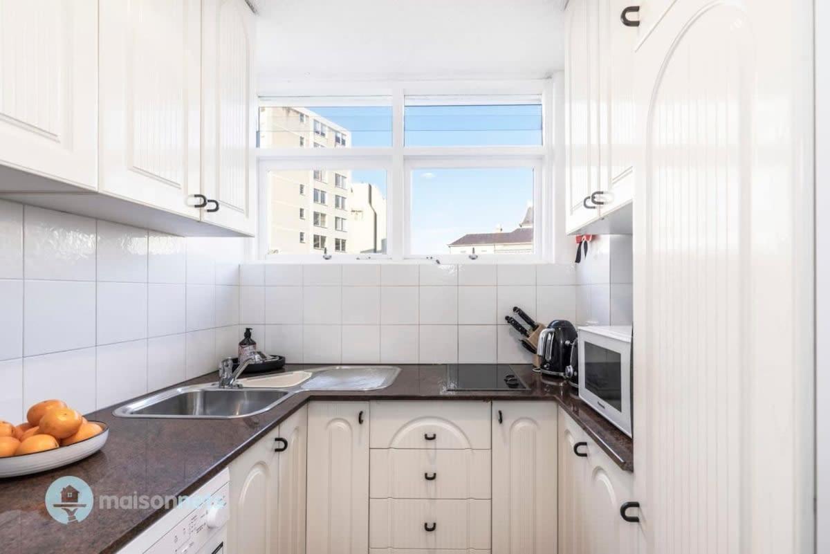 Studio Apt With Parking Balcony & Water Views Sydney Exterior foto