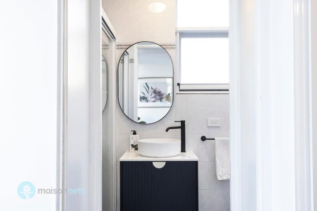 Studio Apt With Parking Balcony & Water Views Sydney Exterior foto